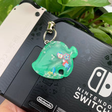 Load image into Gallery viewer, Leaf Resin Shaker Switch Charm