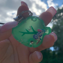 Load image into Gallery viewer, Leaf Resin Shaker Switch Charm