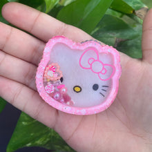 Load image into Gallery viewer, HKitty Resin Shaker Charm