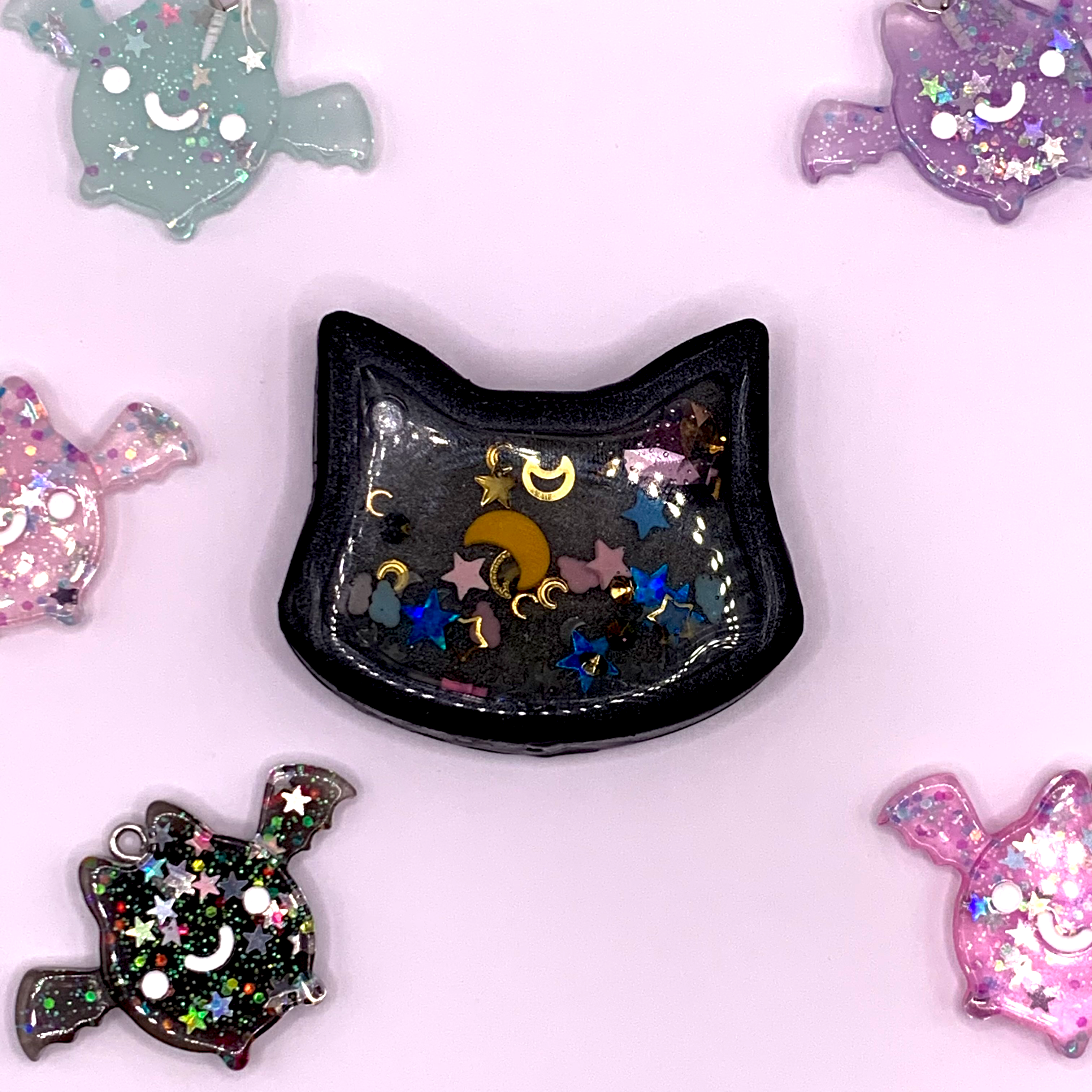 Luna Cat Resin Shaker Charm