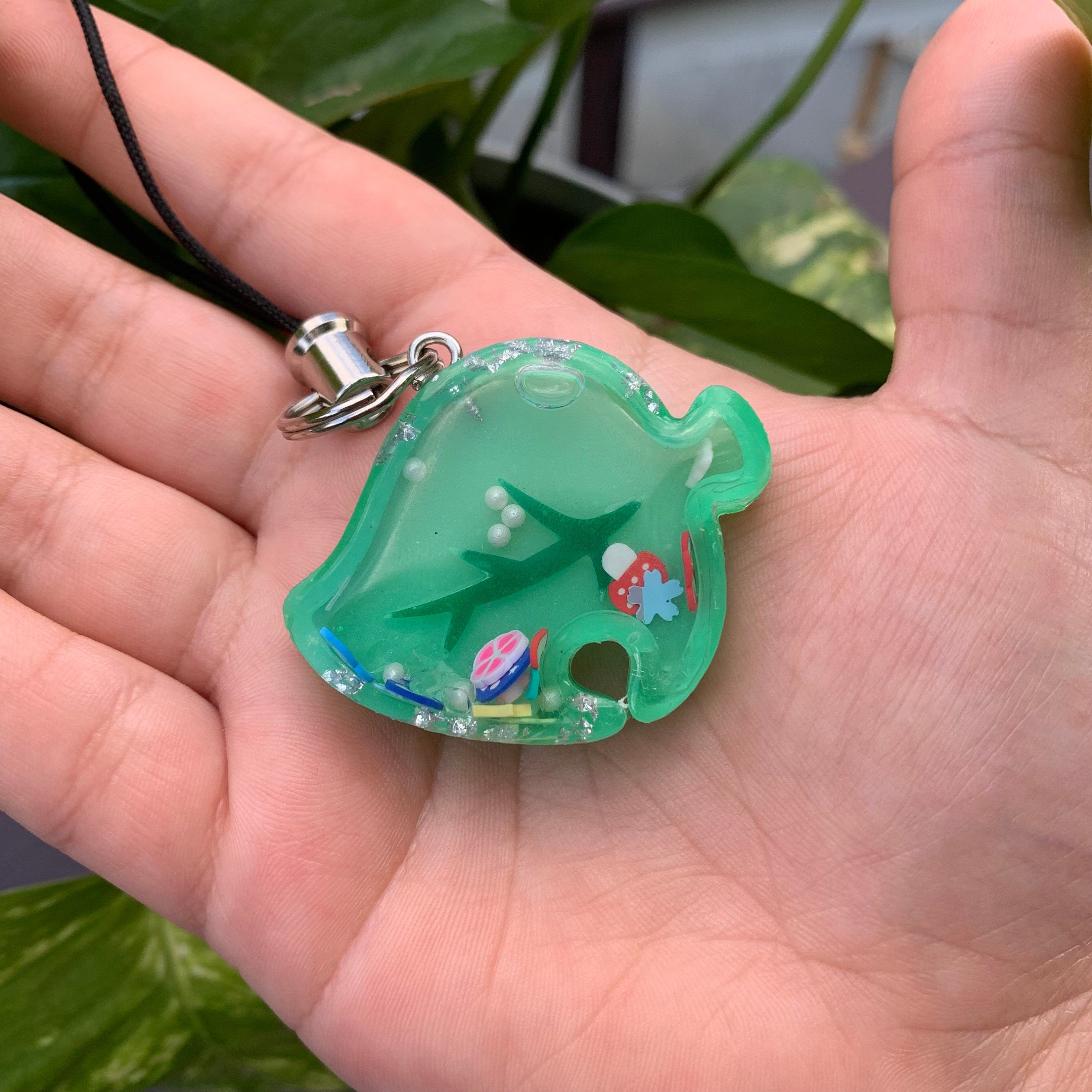 Leaf Resin Shaker Switch Charm