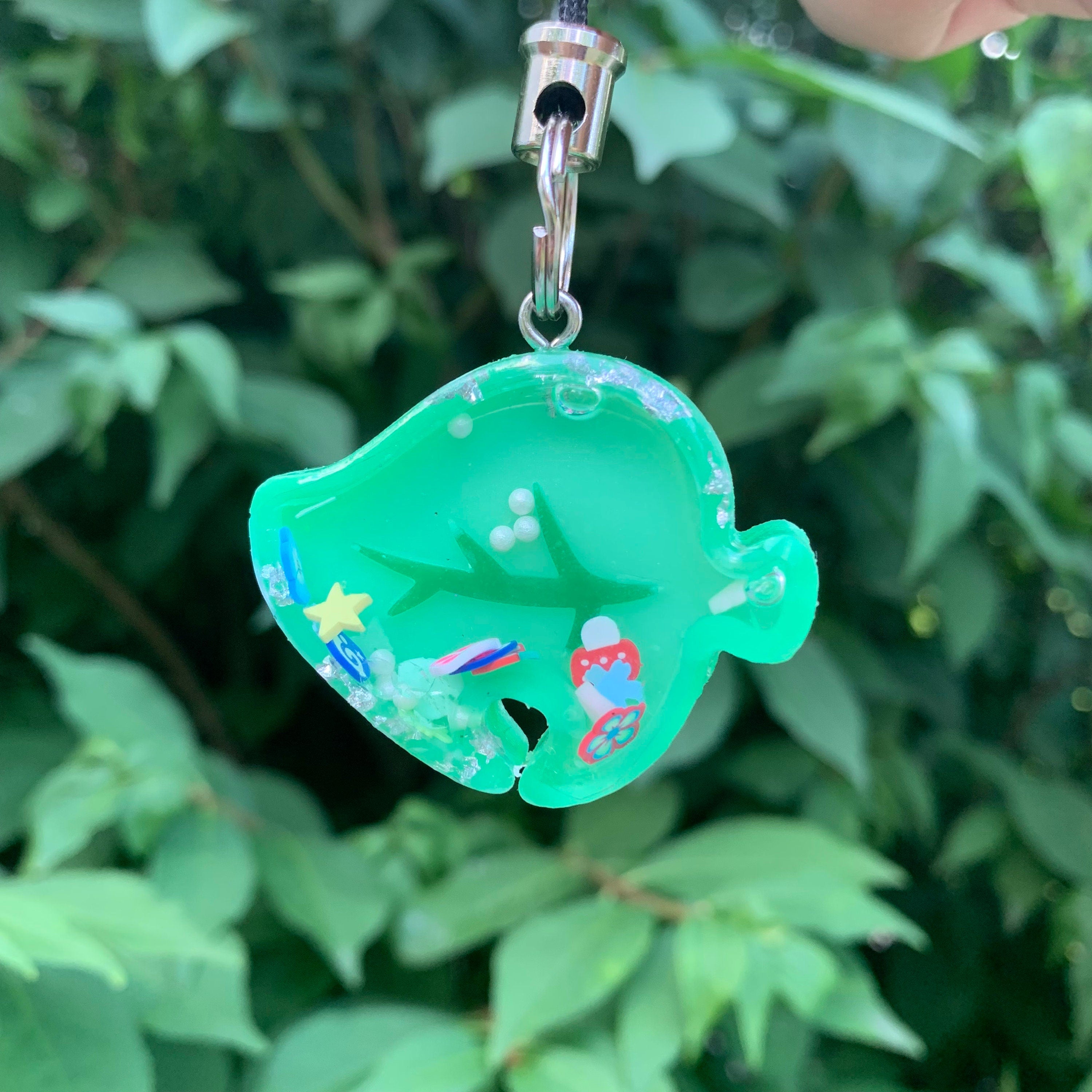 Leaf Resin Shaker Switch Charm